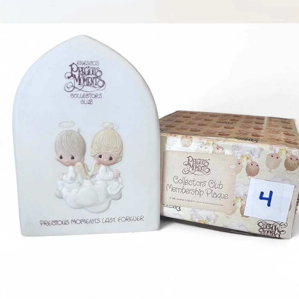 Precious Moments Collectors club Plaque ‘Precious Moments Last Forever’